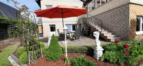 Vacation home with lake view, sauna, pool table, and bikes - Image 3