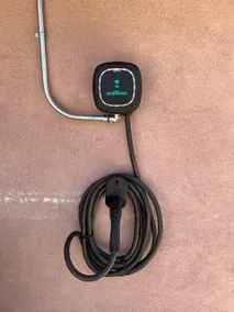 Amazing Reviews-POOL OASIS-EV Charger, Kitchenette - Image 4