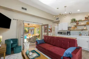 Amazing Reviews-POOL OASIS-EV Charger, Kitchenette - Image 3