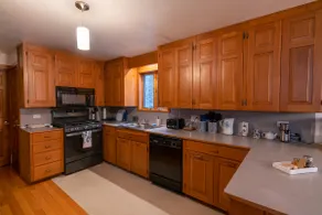 Captain's Quarters - Image 3
