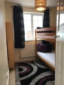 4 Bedroom Cozy Secure Clean House 1 car/van space - Image 4
