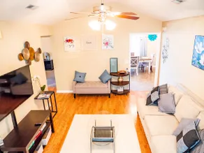 The Charis Place | Cozy 3 BR House. - Image 2