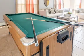 Heated Pool, Cozy 5BR Getaway-Games-Hikes-Wineries - Image 5