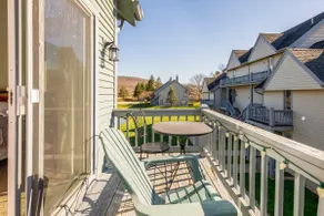 Across from Holiday Valley, sleeps 8, entire TH, walk to VLG, CLEAN, updated - Image 4