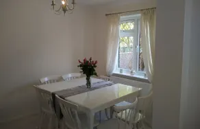 Craigwell - Detached house Staines opposite the River Thames 1 mile to Thorpe Park Resort - Image 5