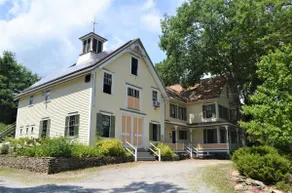 Henniker Haven Carriage House-Stroll to Town, Pool - Image 2