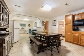 Entire guesthouse  - Image 4