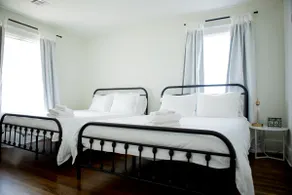 4K TV, ⚡️ fast WiFi, close to everything in OKC! - Image 3