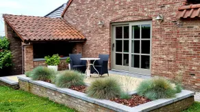 Charming vacation home with terrace and Jacuzzi. - Image 4