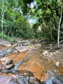 Farmhouse with waterfall near Santa Teresa - Image 5