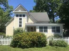 Waterfront - Old Bay Cottage in Deltaville - Image 2