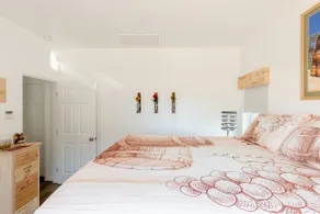 Romantic, private and surrounded by best Wineries! - Image 4