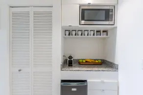 Studio Luxury Stay | Downtown Doral Best Location - Image 5