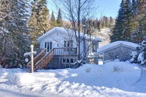 Waterfront Shabby Chic Chalet in the Laurentian - Image 3