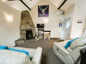 Beautiful Barn conversion with pool+Hot Hub-Linney - Image 5