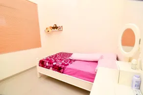 Stylish Bungalow 3BR in Pandanwangi, Free parking - Image 5