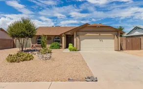 Desert Escape with Private Heated Pool & Backyard - Image 5