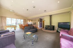 ”Parkview West” Hosted by Halls Gap Accommodation - Image 3