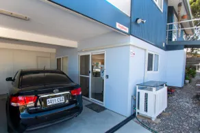 User-friendly, efficiently designed two-bedroom modern apartment in Meningie - Image 2