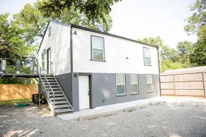 ⭐️ Hidden gem Apt A: 3-mins to Plaza District⭐️ - Image 4