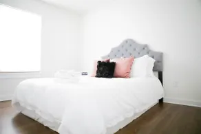 ⭐️ Hidden gem Apt A: 3-mins to Plaza District⭐️ - Image 2