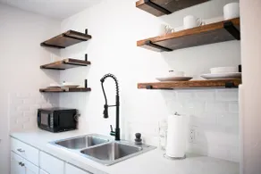 ⭐️ Hidden gem Apt A: 3-mins to Plaza District⭐️ - Image 5