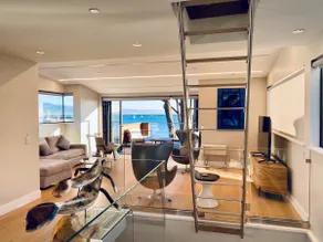 Luxury Ocean Front & Harbor View Home - Image 2