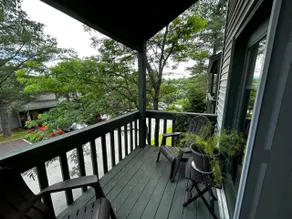 Relaxing Couples Getaway Mountain Views - Image 3