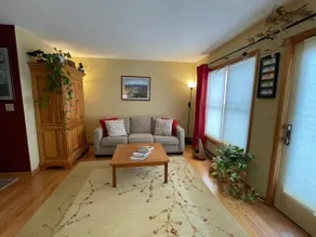 Relaxing Couples Getaway Mountain Views - Image 2