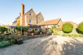 Countryside Cidermaker's Cottage - Image 2