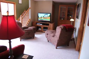 Woodland Trails Cabin on 130 acres with wildlife and miles of private trails - Image 3