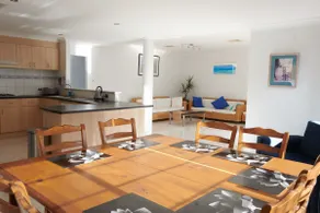 'Beachside' Holiday Home at Town Beach. - Image 2