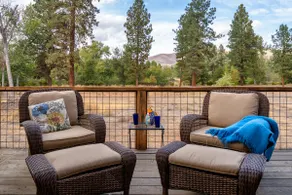 Redband Lodge: Handcrafted Rustic on White River - Image 4