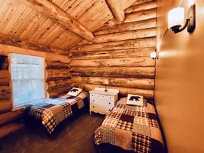 NEW LAKE CABIN! Jacuzzi~Wifi~Quiet~Trails Closeby! - Image 5