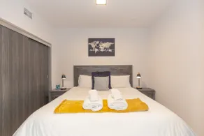 Great location!    A short walk to MSU and downtown!!! - Image 4