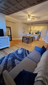 Walk to Bars/Restaurants 2BD 2 Full Bath - Image 4