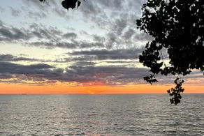 Southern Door CountyWaterfront Cottage/Sunsets! - Image 2