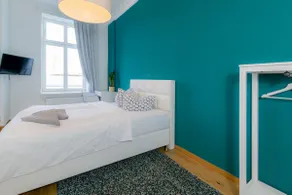*Grand Modern* Extra space & light in the center - Image 3