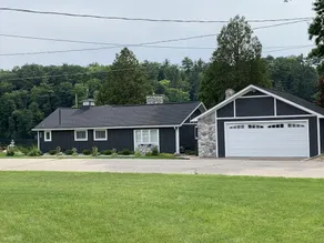 Eagles Landing Cottage; A Stunning Waterfront Gem - Image 2