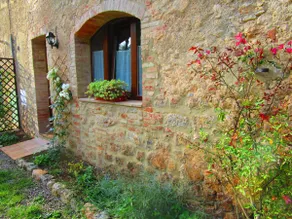 The Almond Tree of Monteriggioni - Image 3
