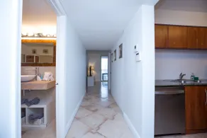 2BR APT @Brickell, Free Parking - Image 4