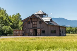 The Tractor Shed-King Bed (Olympic Mountains View) - Image 2