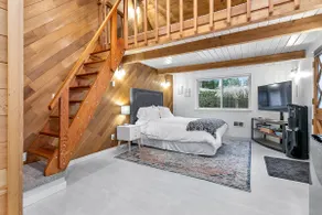 Lake Samish Cottage - Image 5