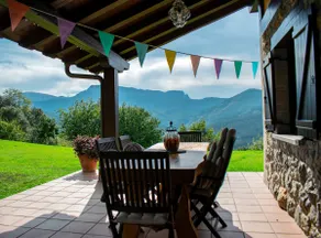 Country house in a privileged setting - Image 4