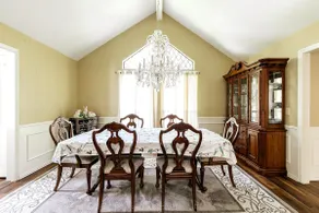 WOW! Custom 4/3 Single Story 2850 sf Luxury Home - Image 3