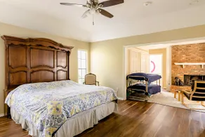 WOW! Custom 4/3 Single Story 2850 sf Luxury Home - Image 5