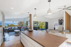 ADS on Collins - 4 bedroom and Pet Friendly - Image 5