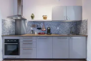 Cozy & contemporary 2 bedroom apartment - Image 3