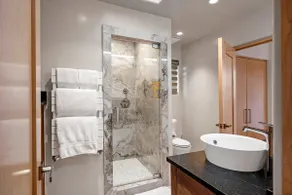 Casa Bella, Luxurious new home, Private hot tub - Image 4