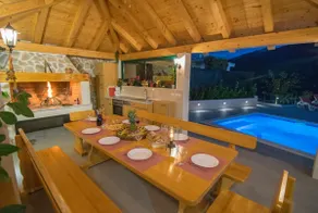 Villa Milena with heated pool and jacuzzi - Image 2